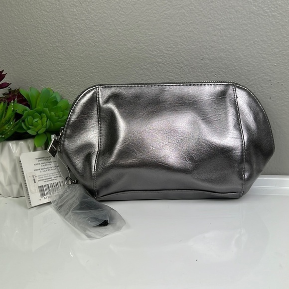 NWT Rodan + Fields Cosmetic Bag Silver with Tassel - Picture 2 of 10